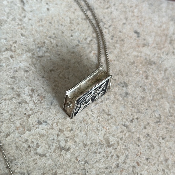 Silver box chain and small floral secret Quran book charm Farsi Persian - Picture 6 of 15